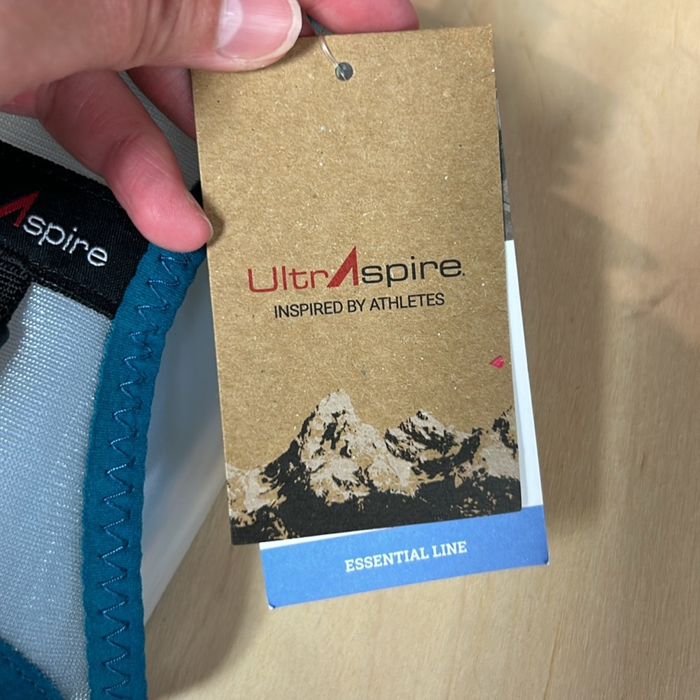 Ultra Spire brand running water bottle brand new - Picture 4 of 7